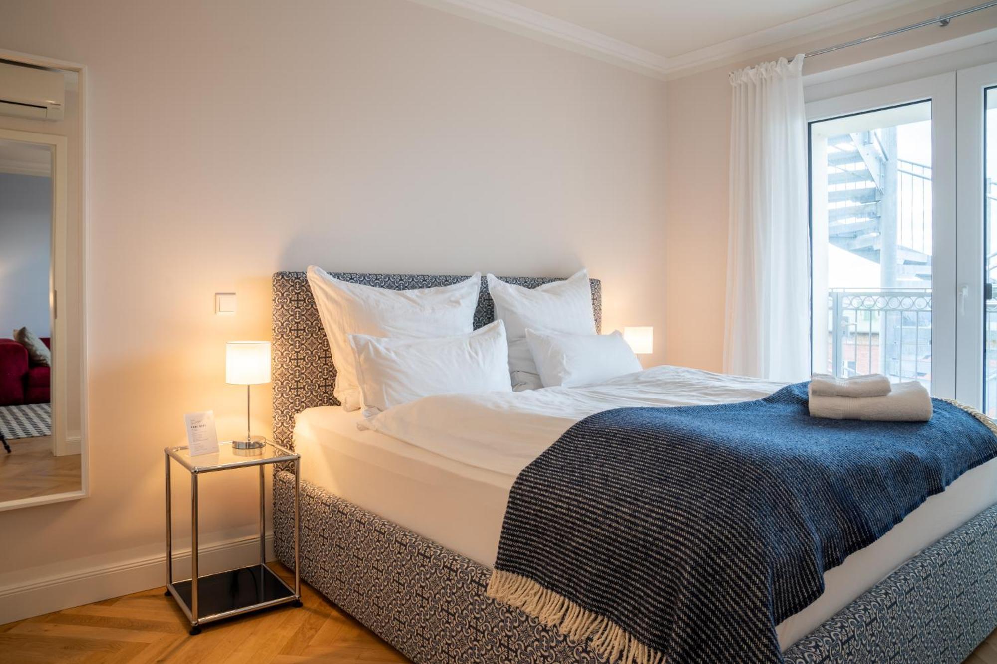Cls Zentrale City-Wohnung In Hamburg Mit E-Laden Und Tiefgarage, Grosser Balkon, Blick Ueber Hamburg, Parkplatz, Cafe Im Haus, Bushaltestelle Direkt Gegenueber, Flex Check In Esterno foto